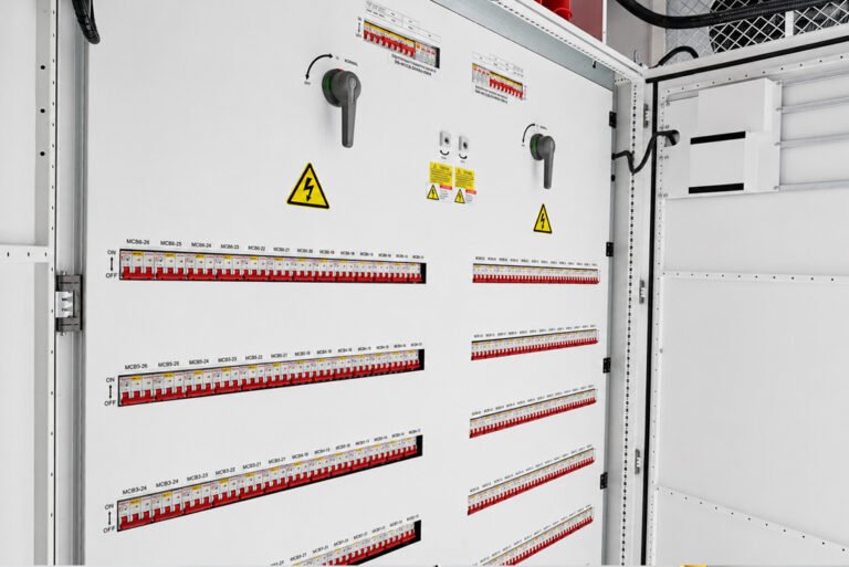 AP-HC40-A420 Plus Power Distribution Cabinet